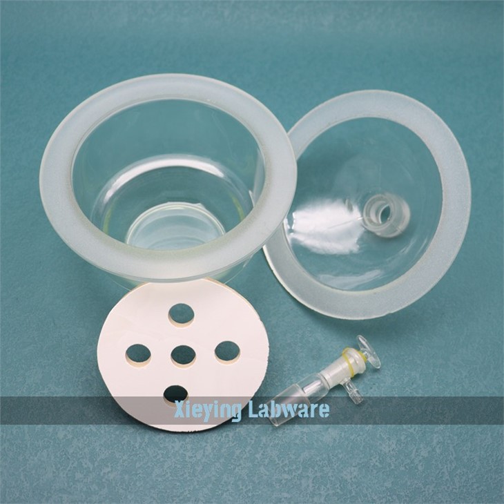 Glass Vacuum Desiccator