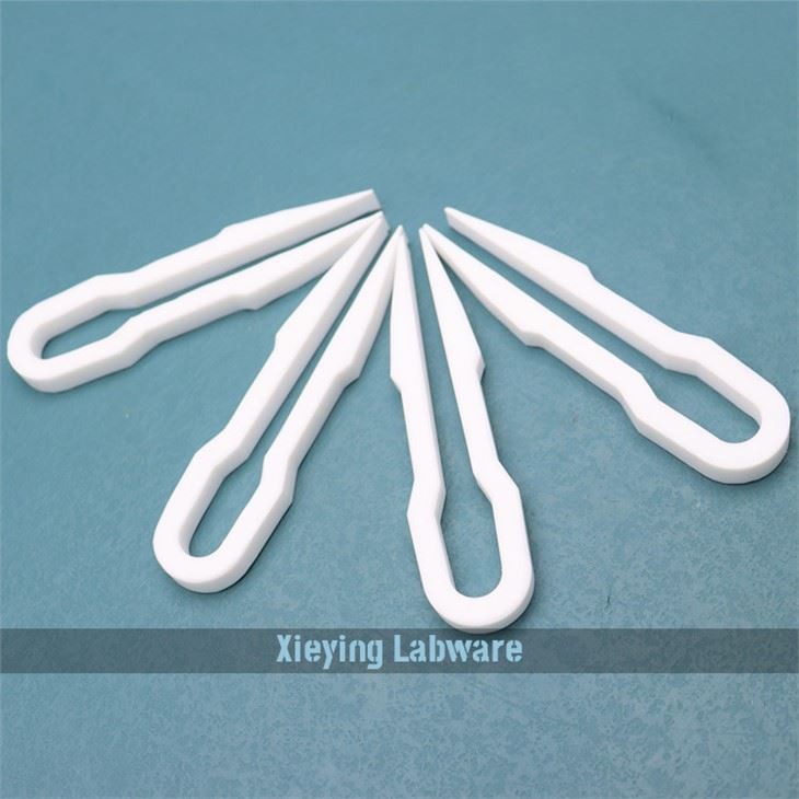 Polytetrafluoroethylene forceps